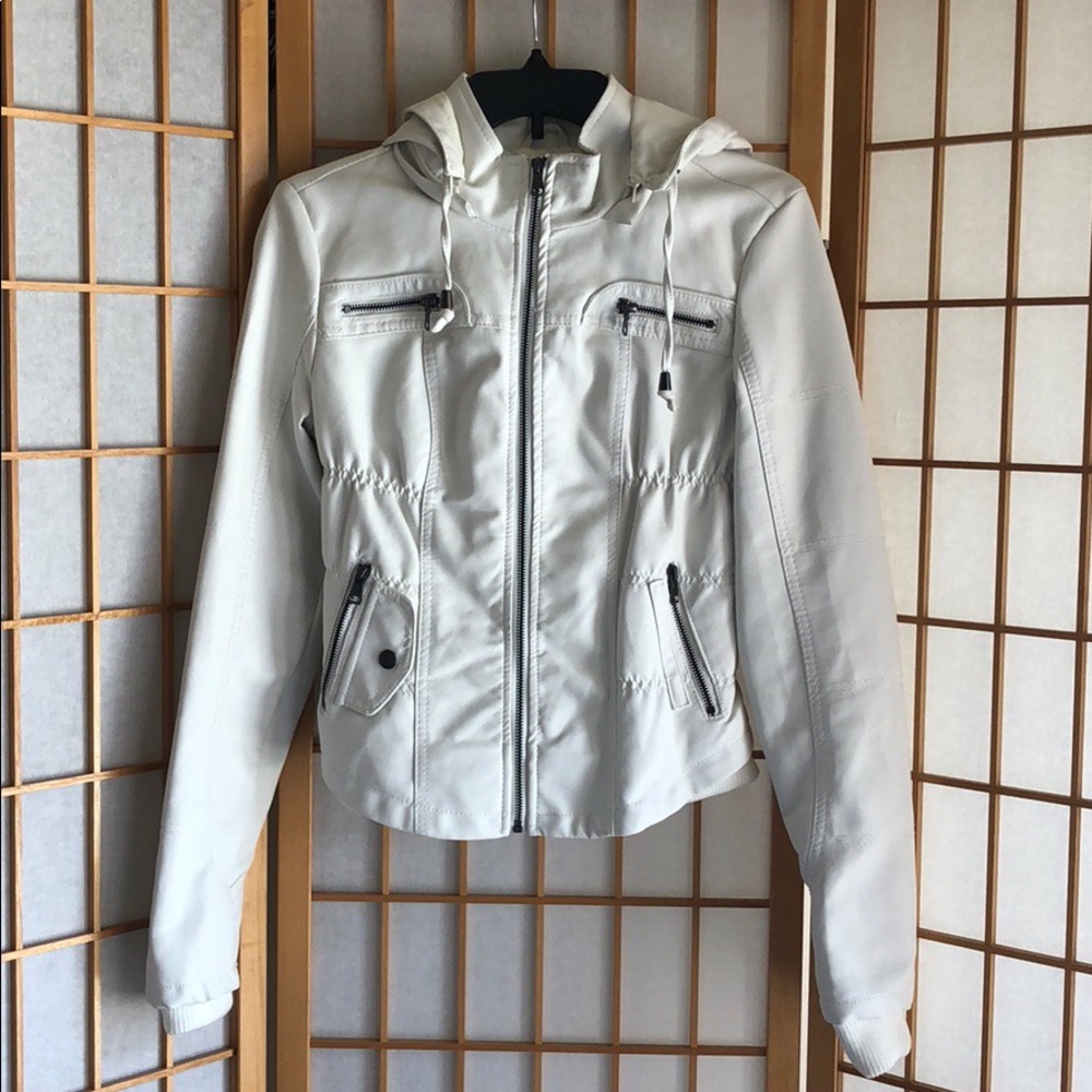 Agaci Ivory Jacket w/ Detachable Hood